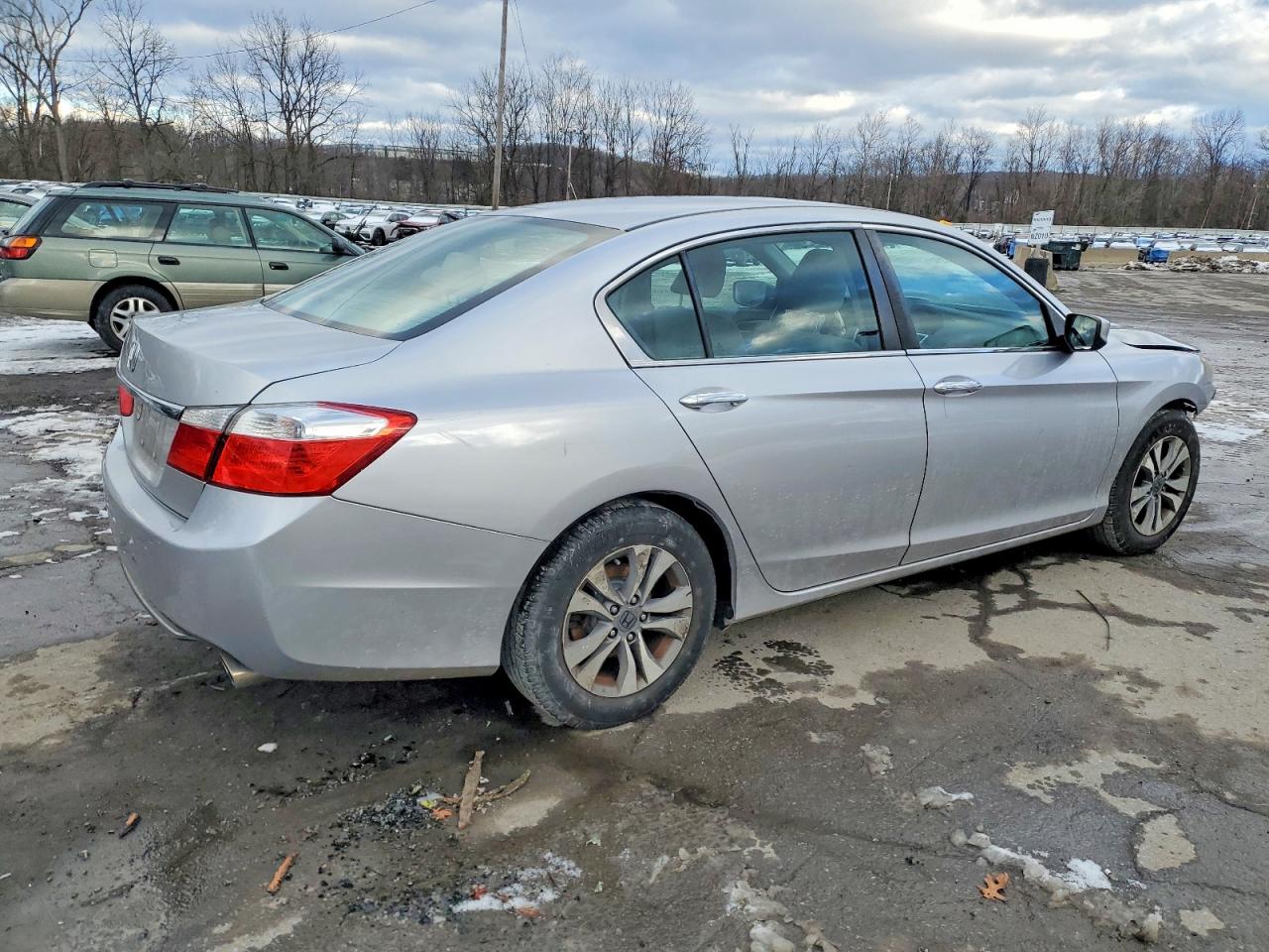 2015 HONDA ACCORD LX photo 3