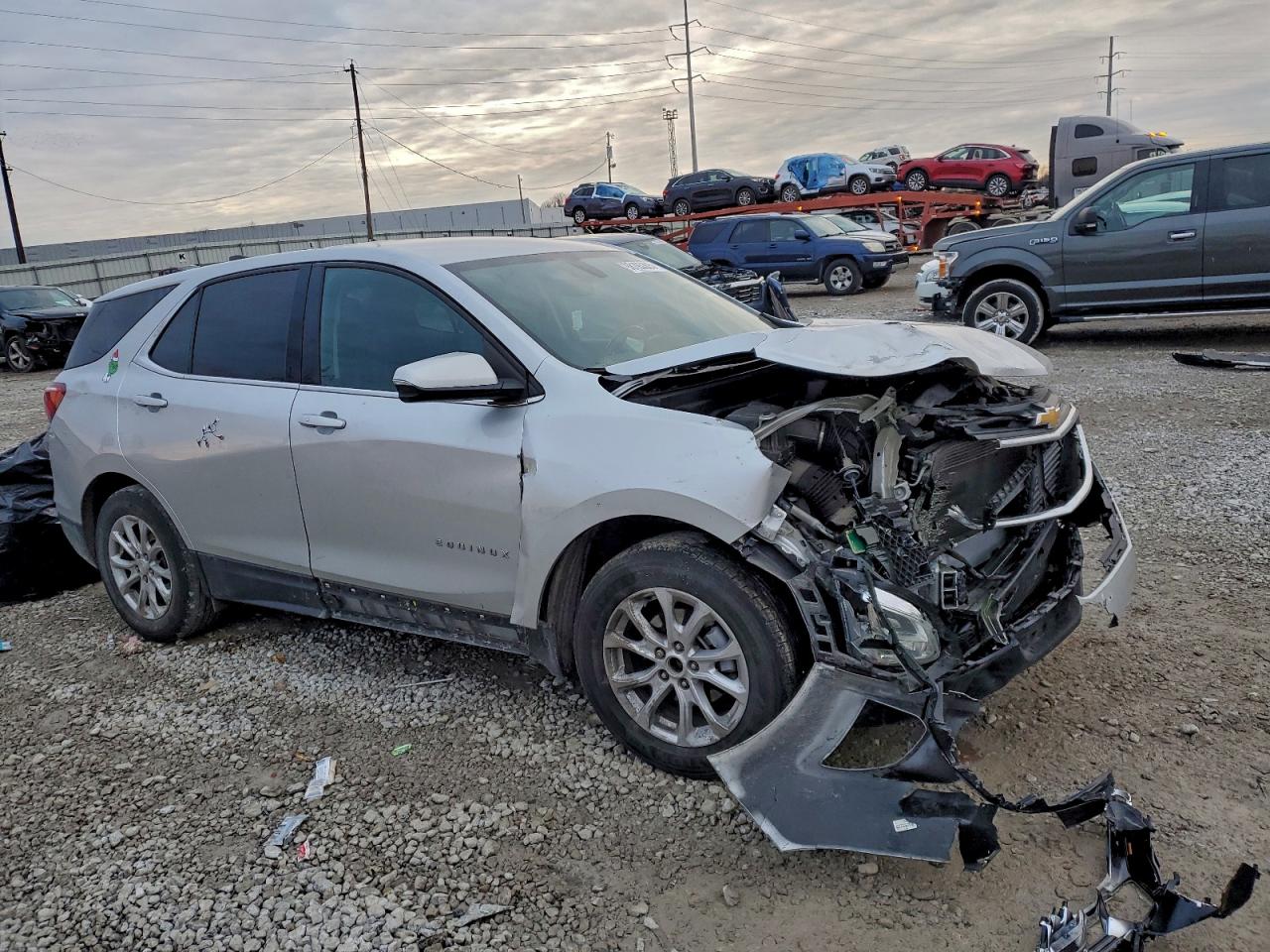2019 CHEVROLET EQUINOX LT photo 4