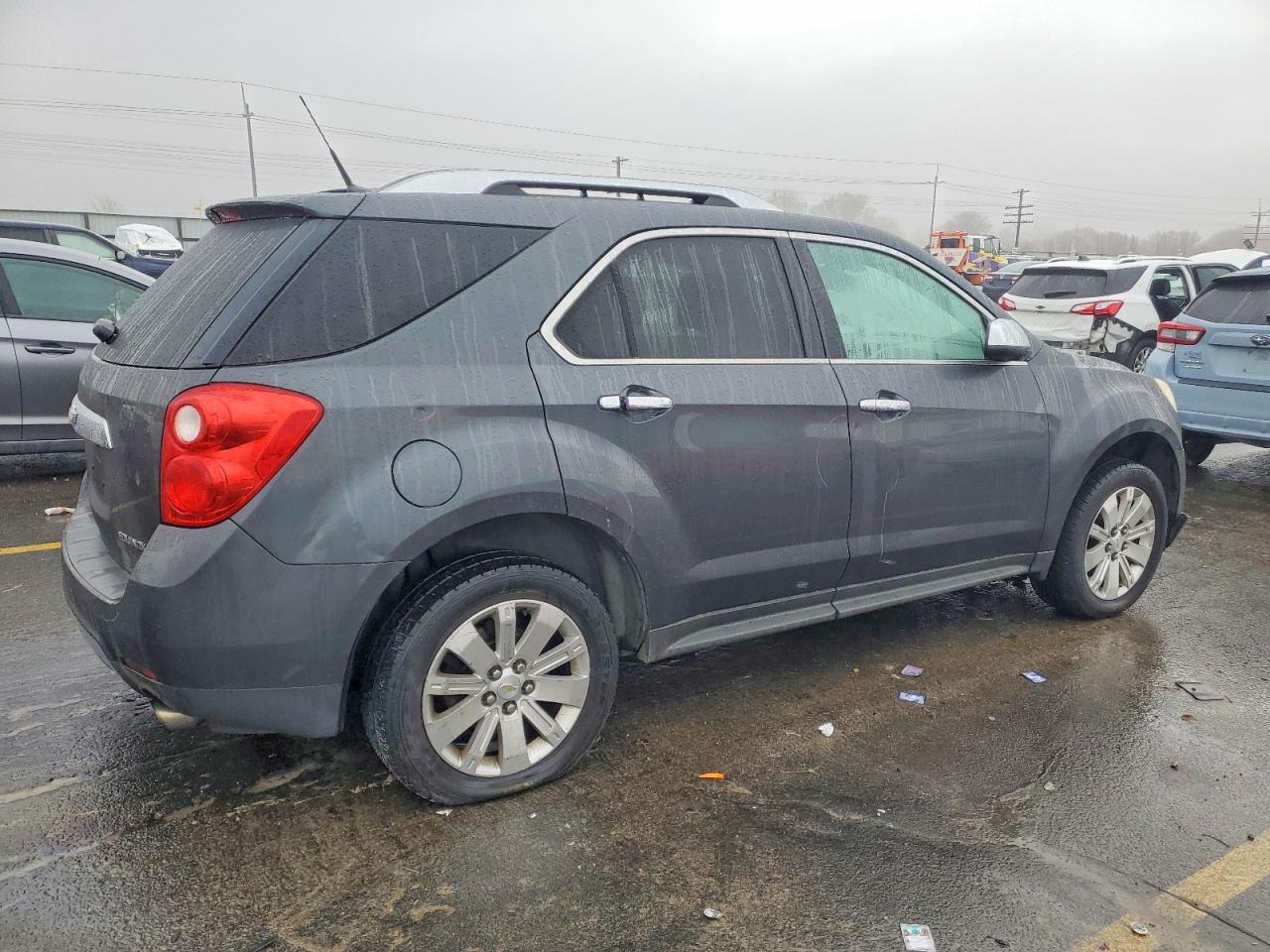 2010 CHEVROLET EQUINOX LT photo 3
