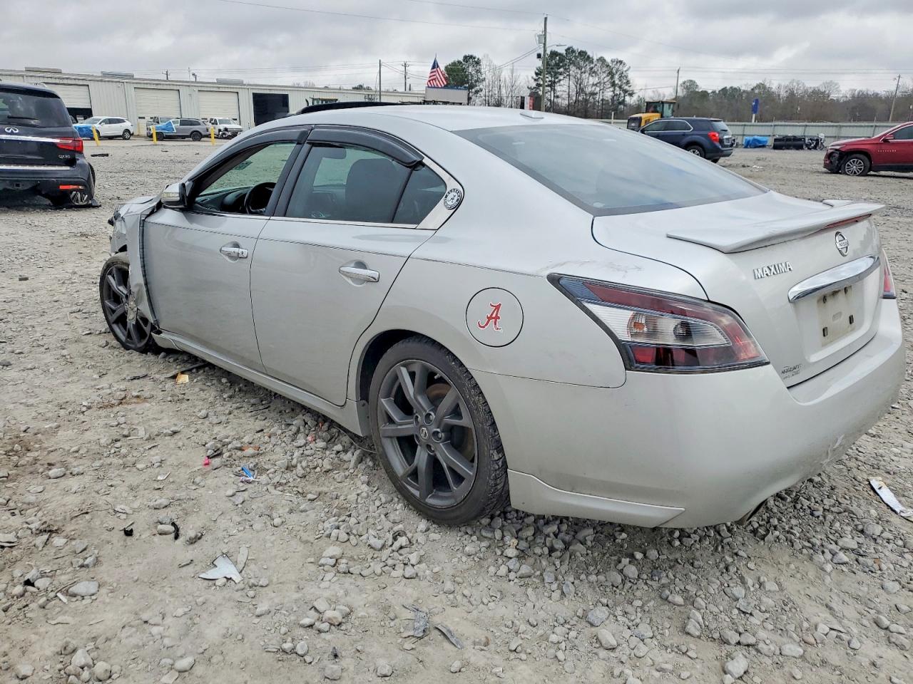 2013 NISSAN MAXIMA S photo 2