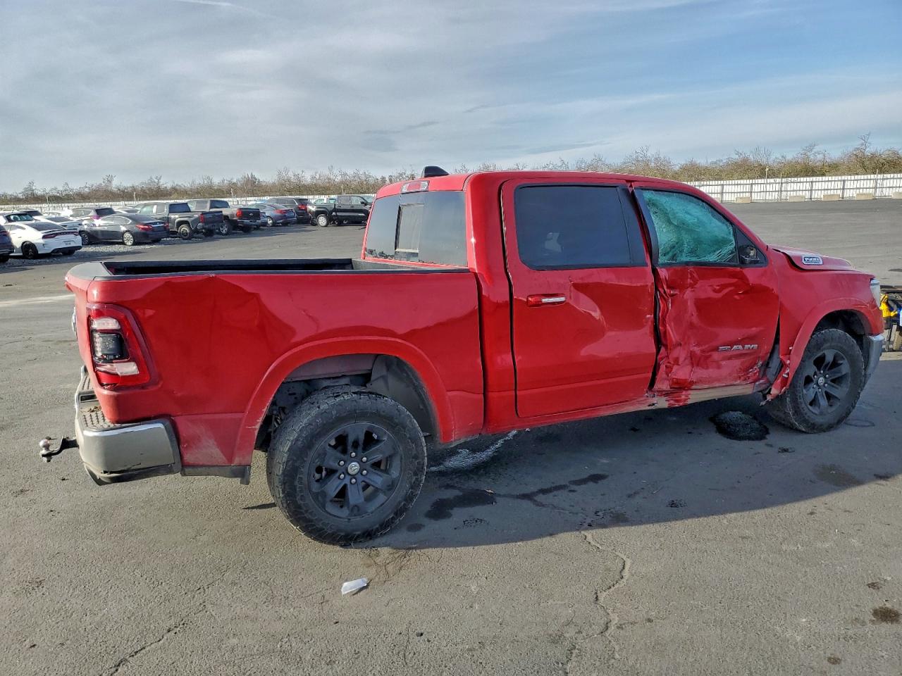 2021 RAM 1500 LARAMIE photo 3