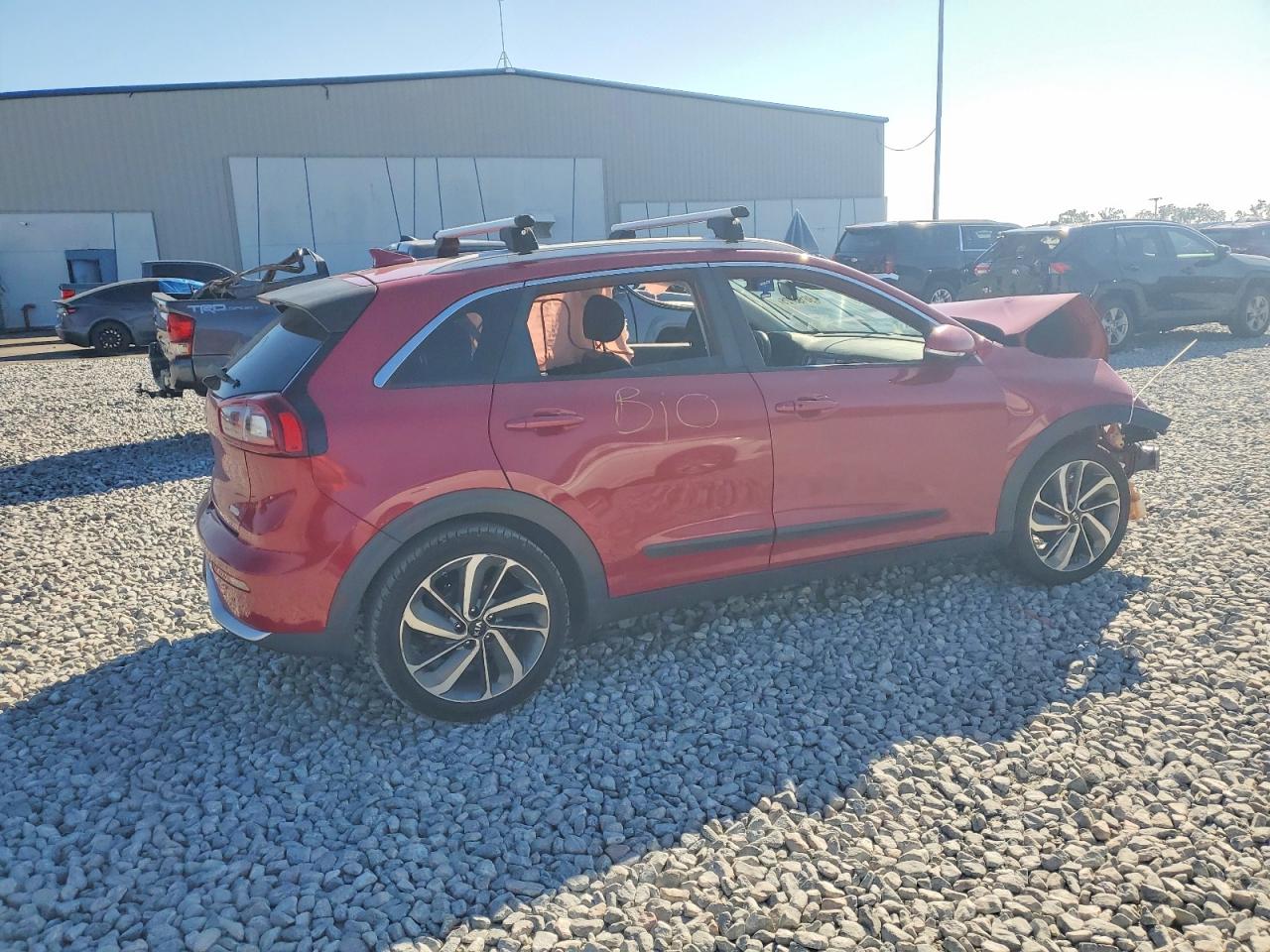 2018 KIA NIRO TOURING photo 3