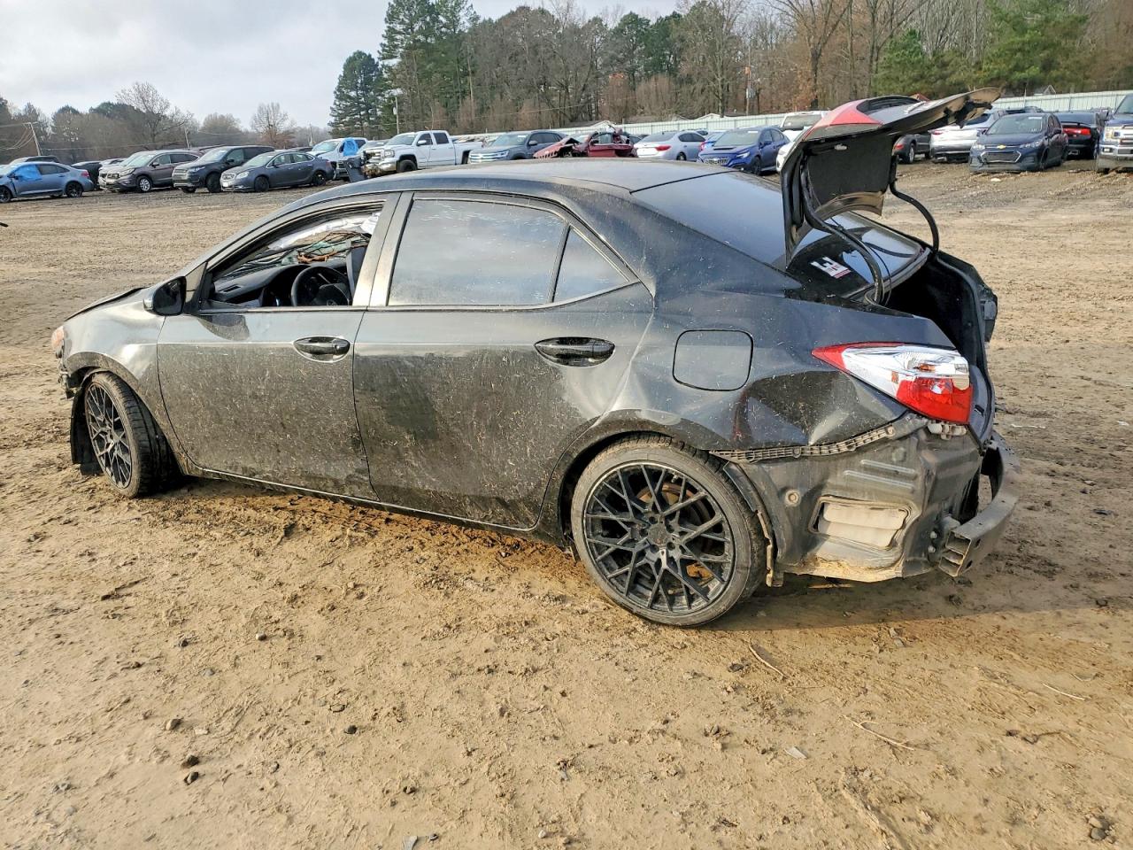 2017 TOYOTA COROLLA L photo 2