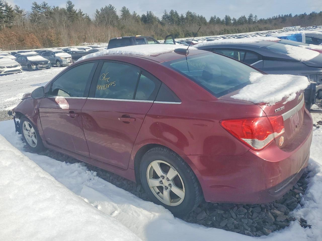 2015 CHEVROLET CRUZE LT photo 2