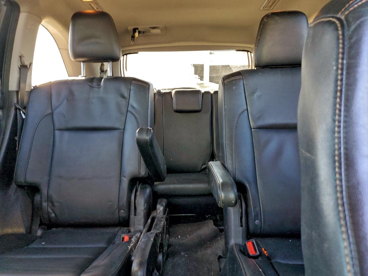 2016 TOYOTA HIGHLANDER XLE photo 10