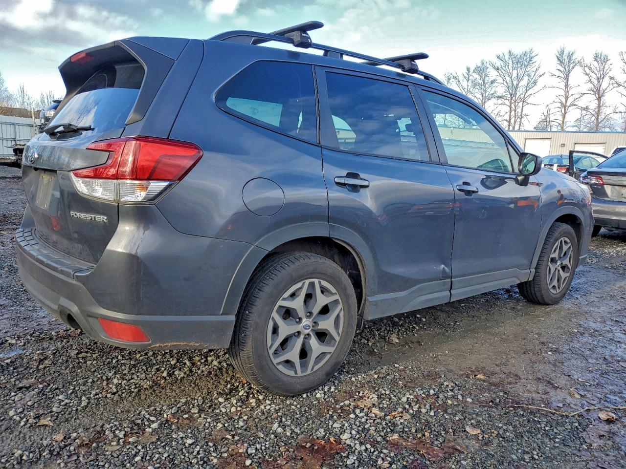 2021 SUBARU FORESTER PREMIUM photo 5