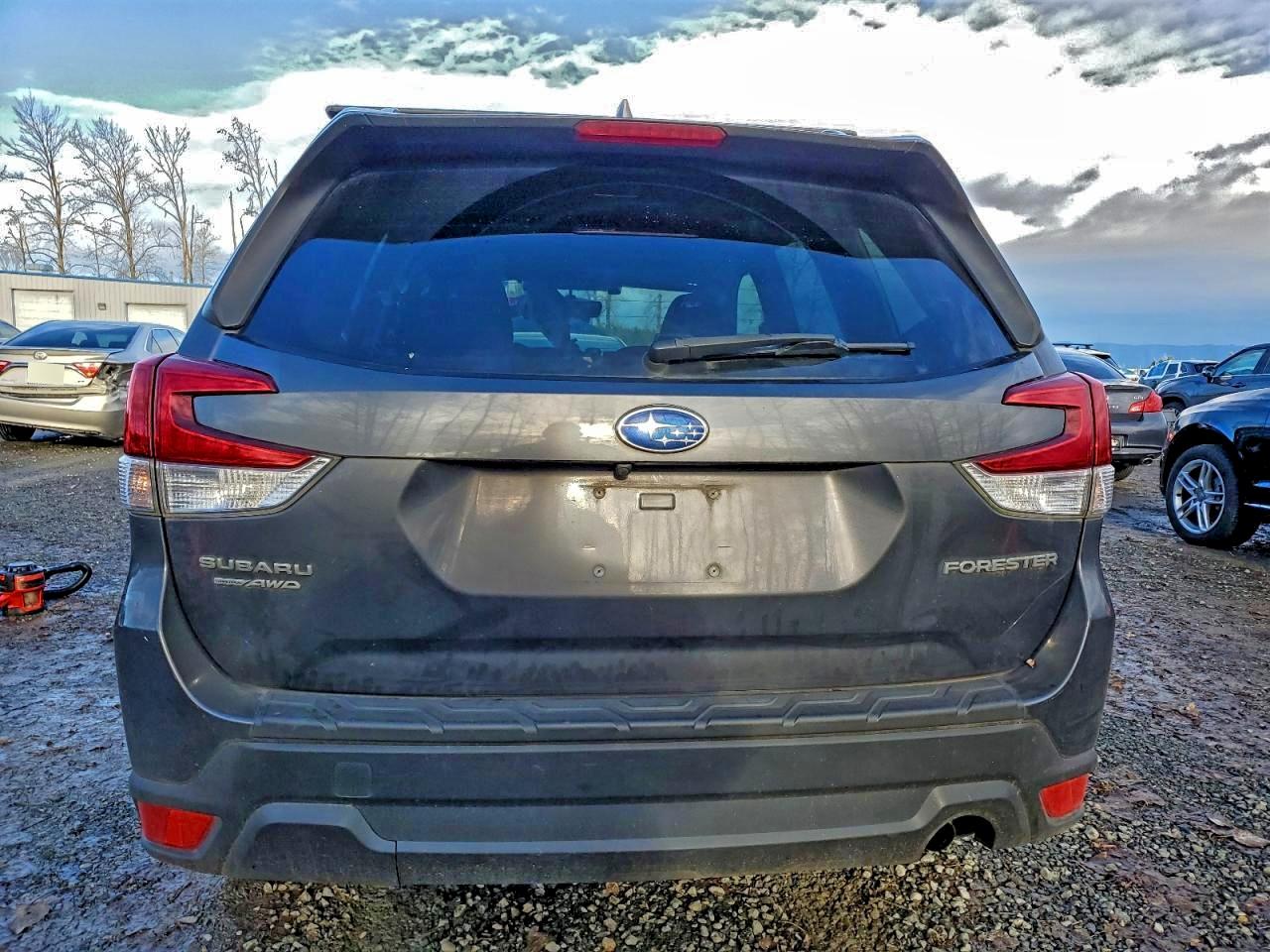 2021 SUBARU FORESTER PREMIUM photo 11