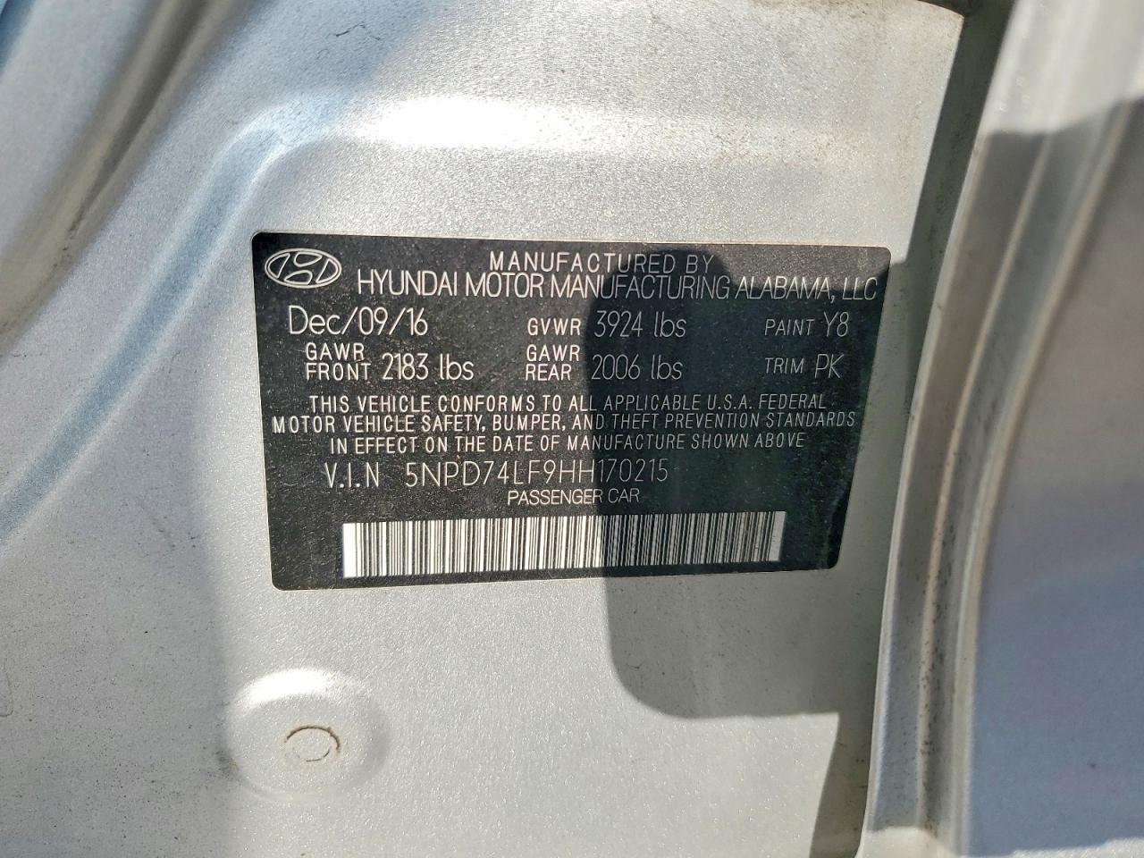 2017 HYUNDAI ELANTRA SE photo 12