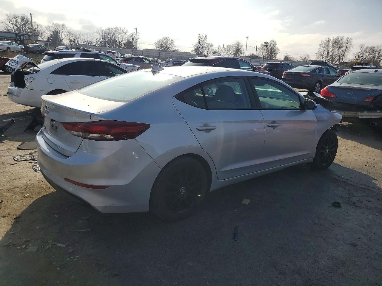 2017 HYUNDAI ELANTRA SE photo 3