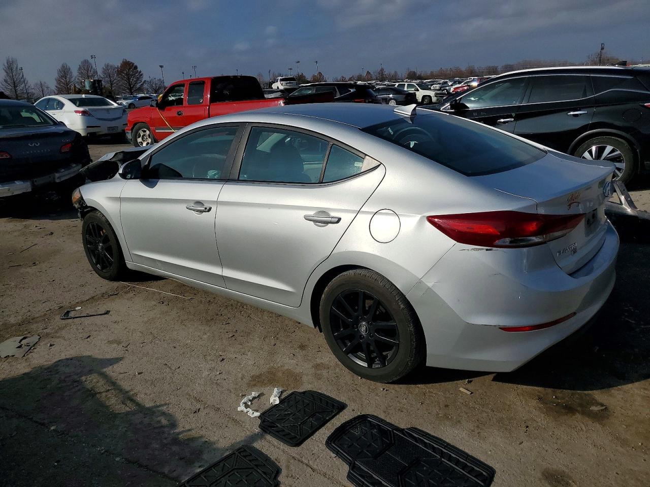 2017 HYUNDAI ELANTRA SE photo 2