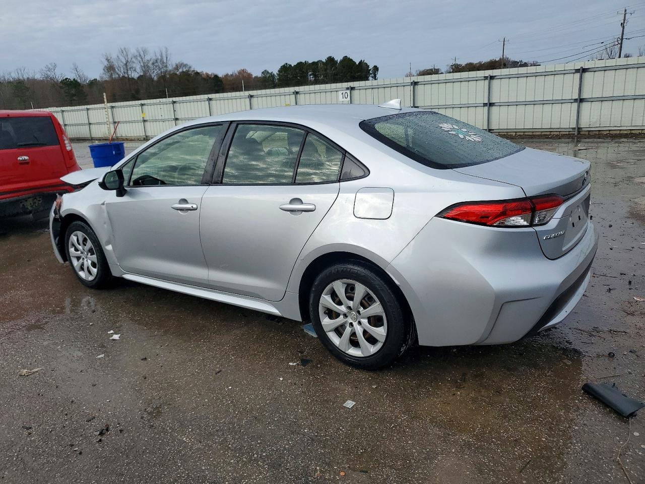 2020 TOYOTA COROLLA LE photo 2