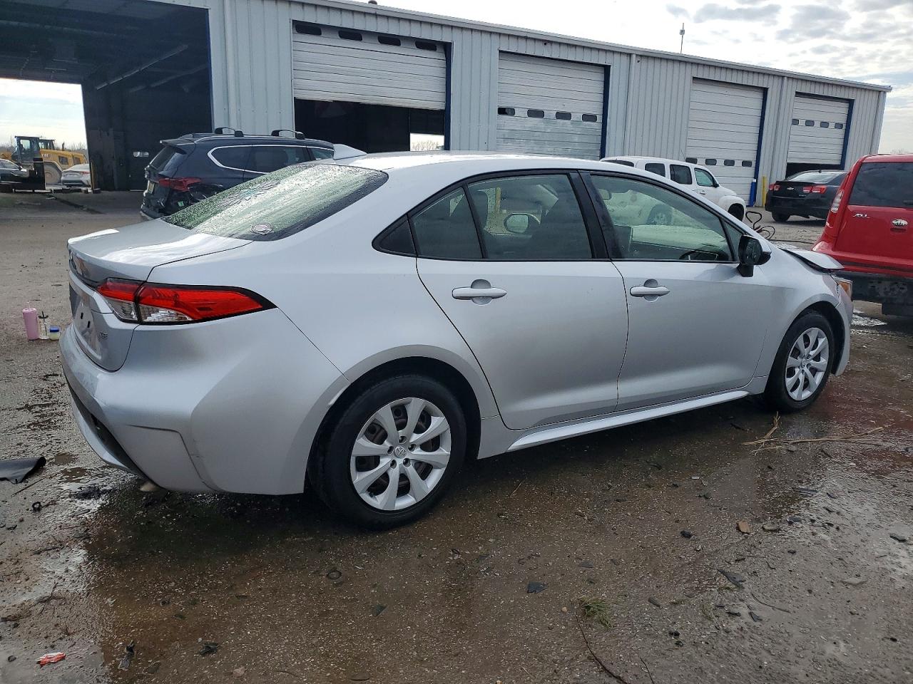2020 TOYOTA COROLLA LE photo 3
