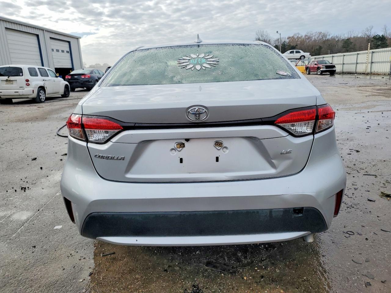 2020 TOYOTA COROLLA LE photo 6