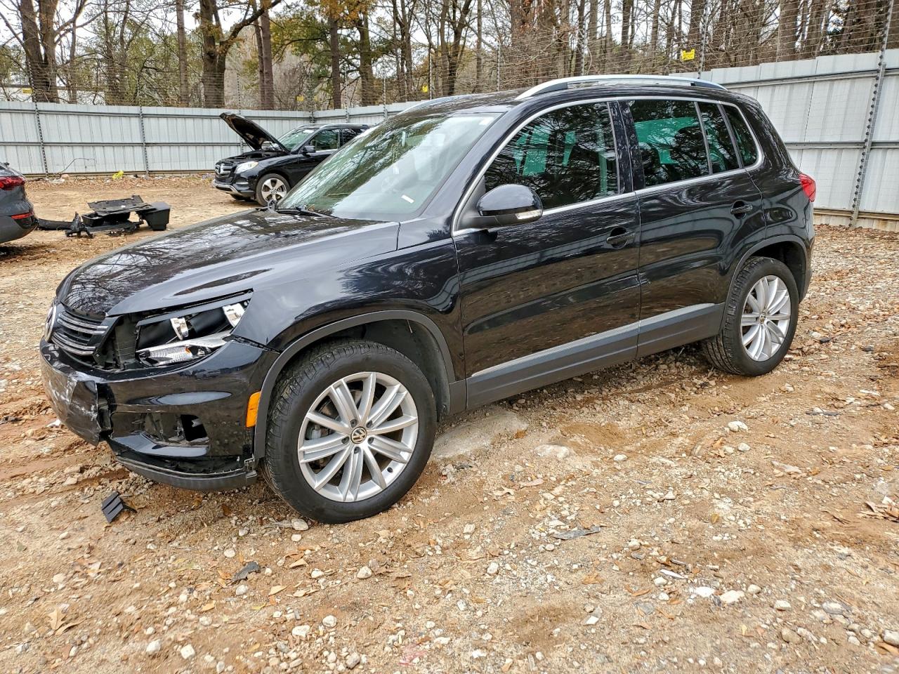 2012 VOLKSWAGEN TIGUAN