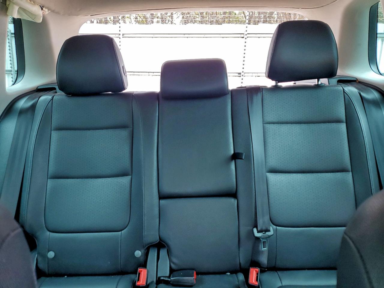 2012 VOLKSWAGEN TIGUAN S photo 10