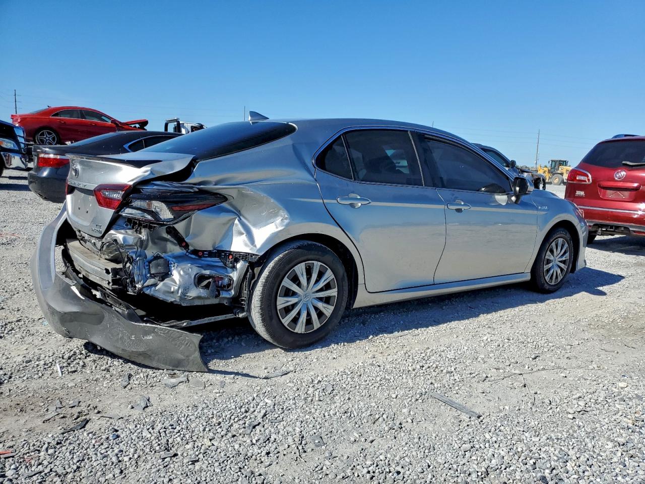 2023 TOYOTA CAMRY LE photo 3