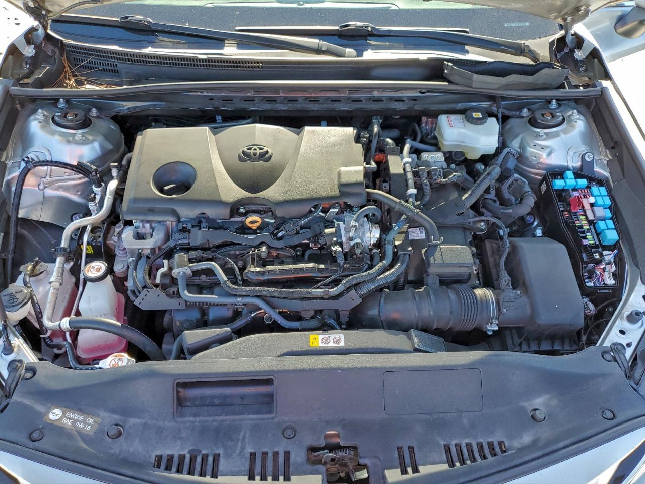 2023 TOYOTA CAMRY LE photo 11