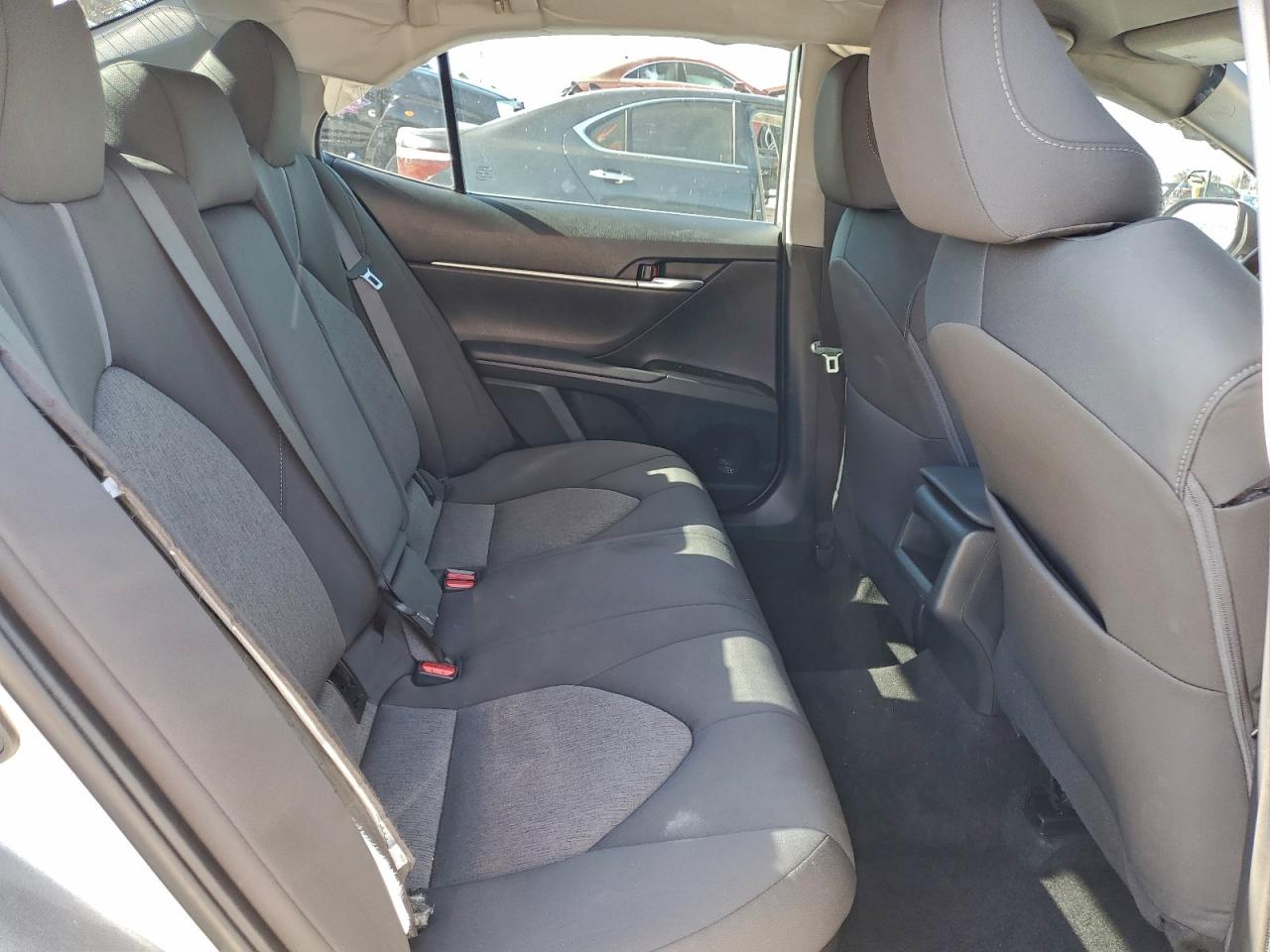 2023 TOYOTA CAMRY LE photo 10