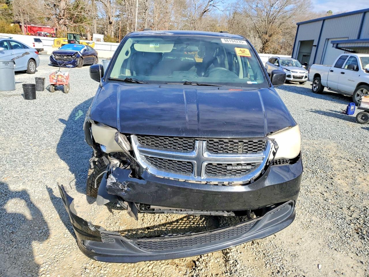 2011 DODGE GRAND CARAVAN MAINSTREET photo 5
