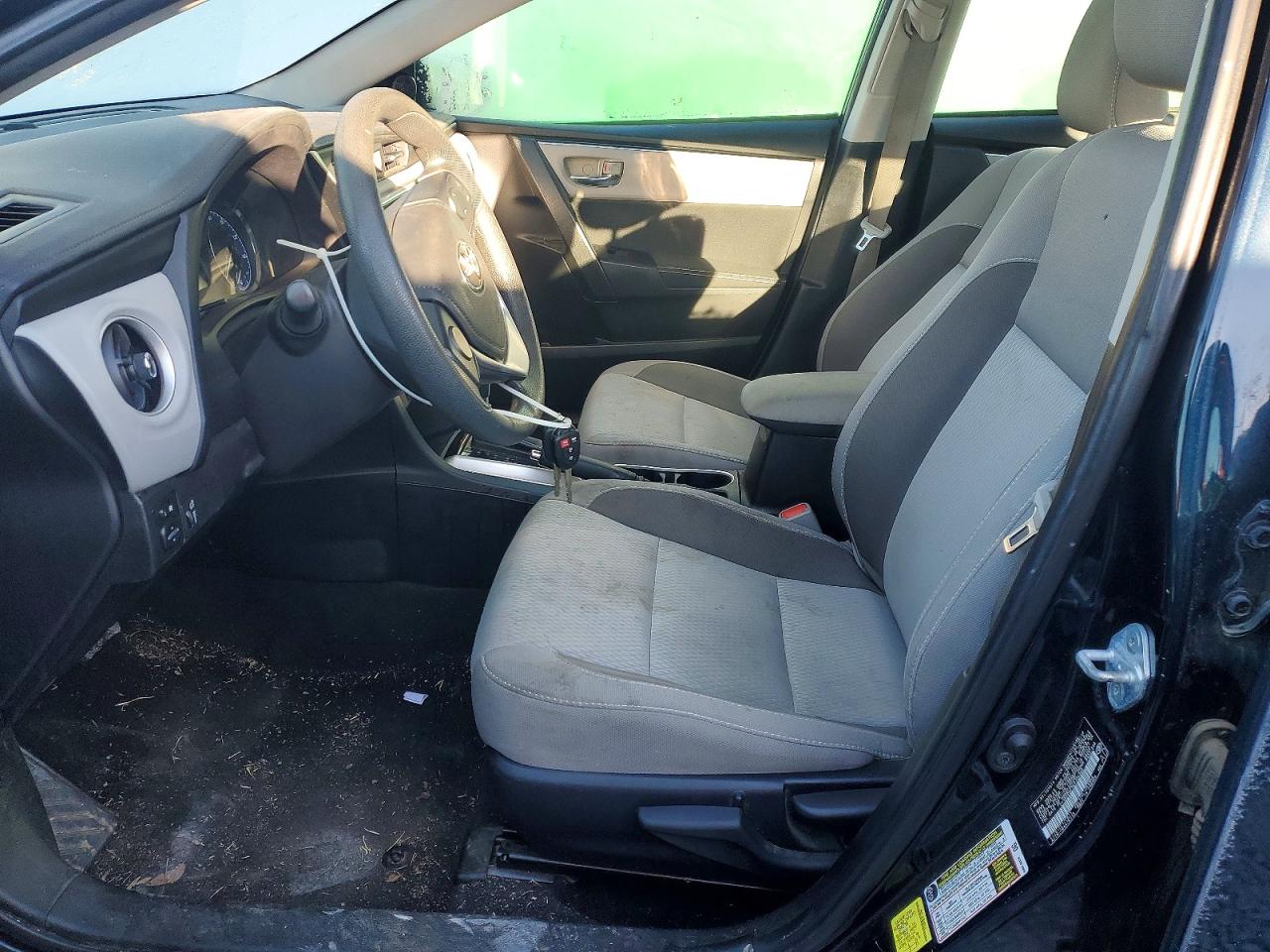 2019 TOYOTA COROLLA L photo 7