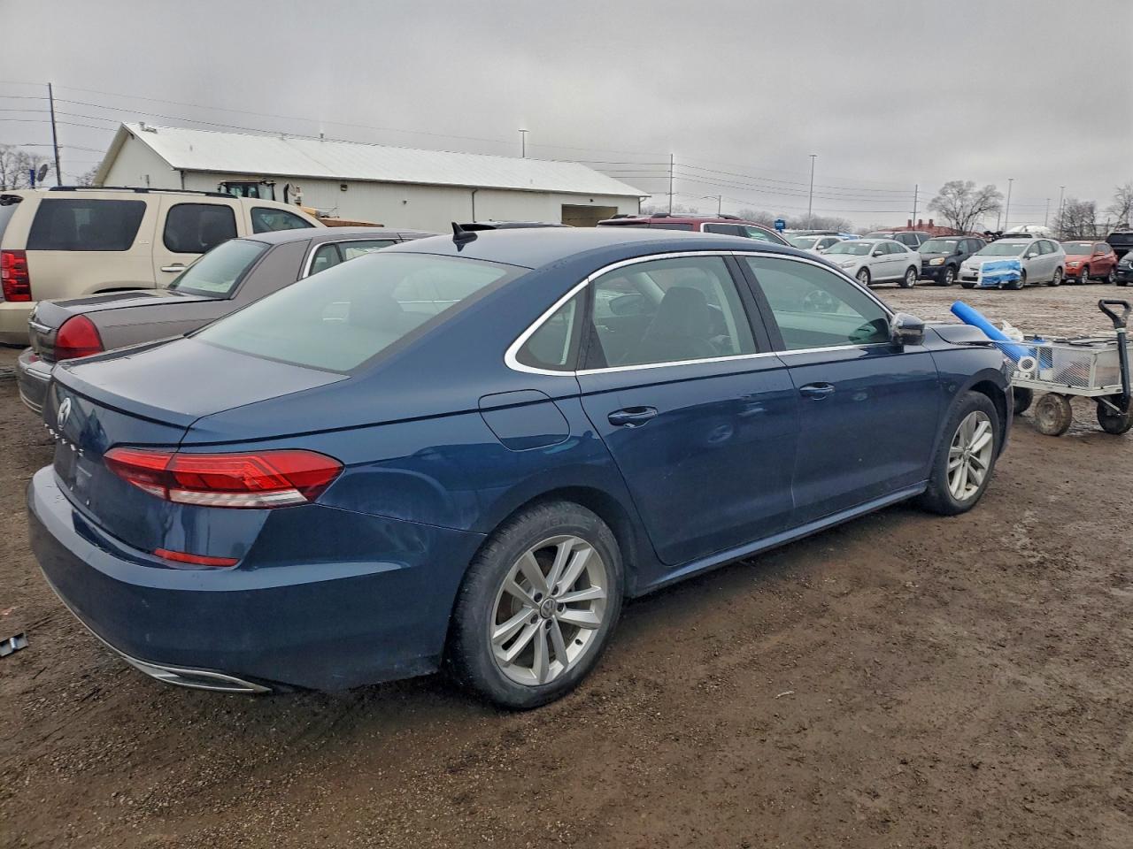 2020 VOLKSWAGEN PASSAT SE photo 3