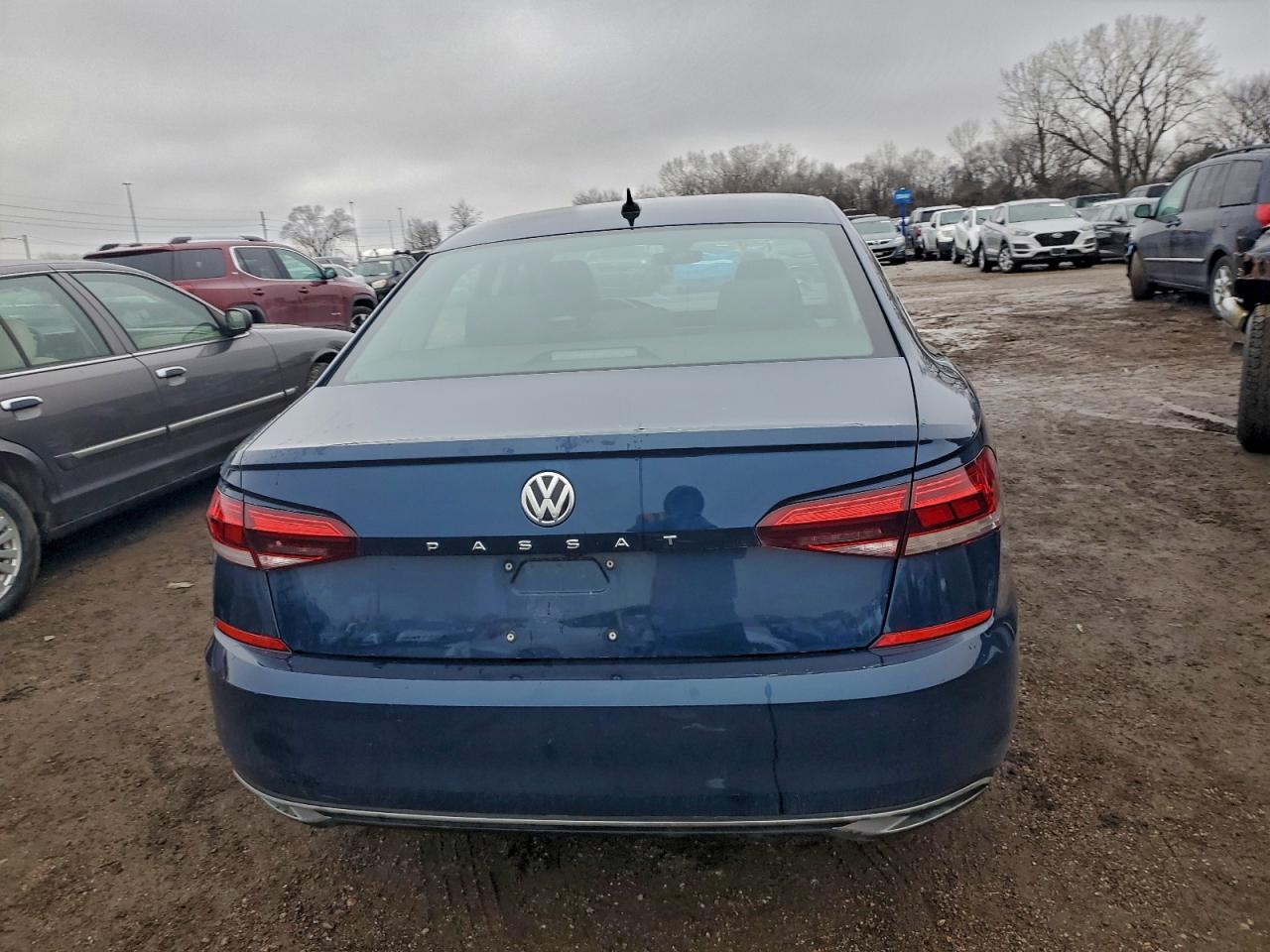 2020 VOLKSWAGEN PASSAT SE photo 6