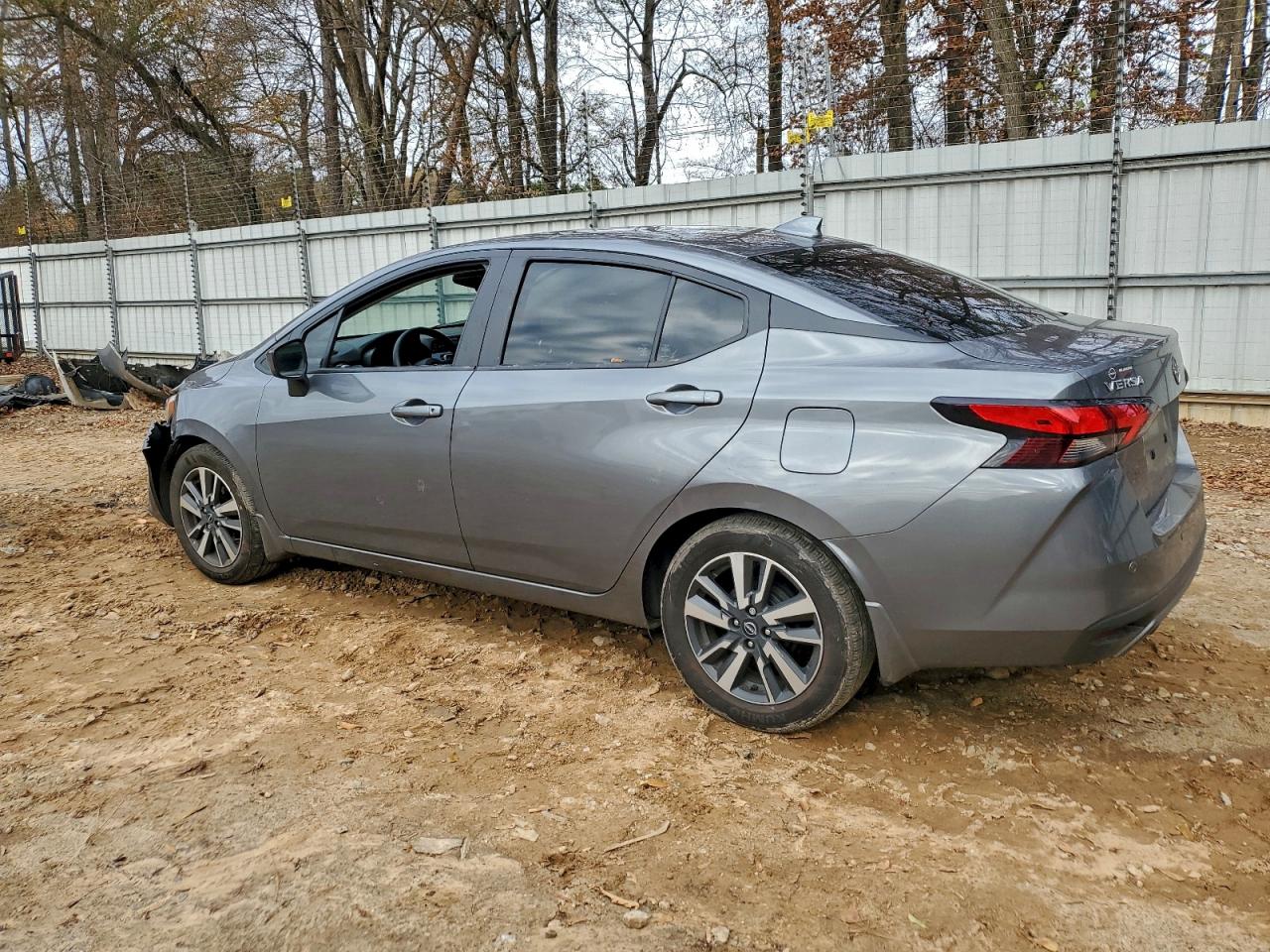 2024 NISSAN VERSA SV photo 2
