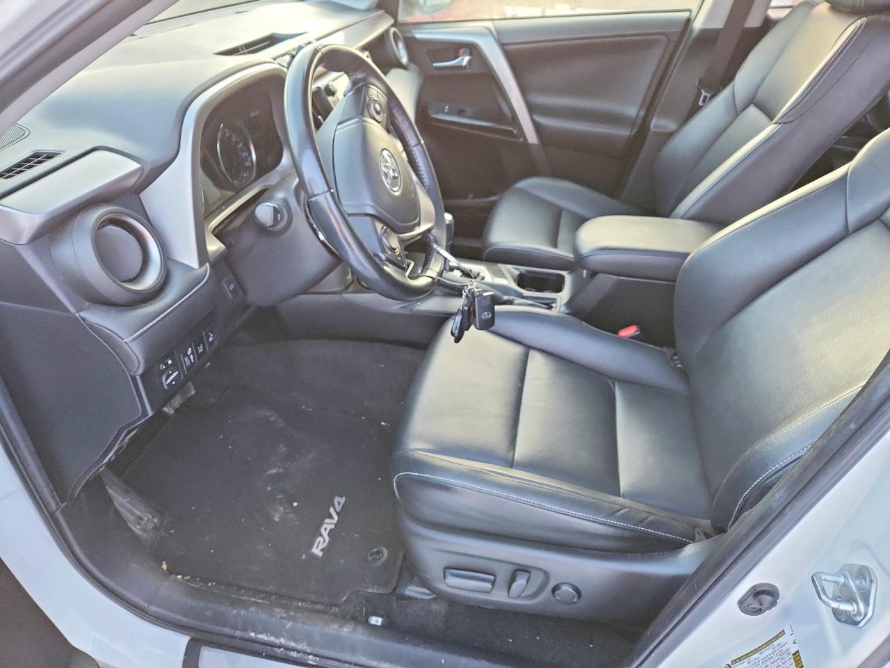 2017 TOYOTA RAV4 HV LIMITED photo 7