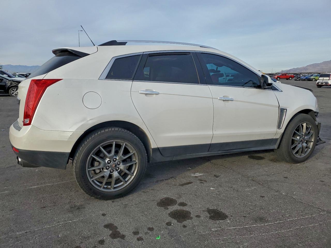 2016 CADILLAC SRX PERFORMANCE COLLECTION photo 3