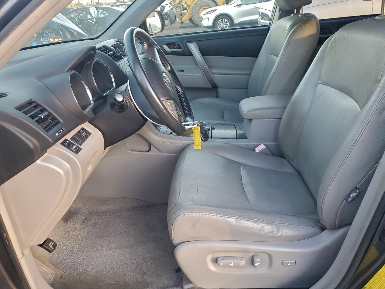2008 TOYOTA HIGHLANDER SPORT photo 7