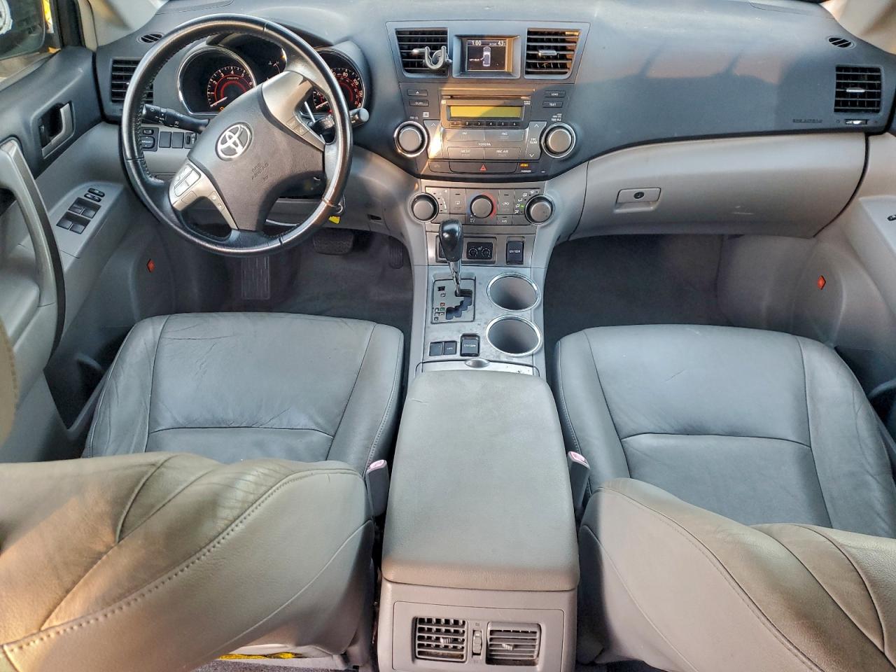 2008 TOYOTA HIGHLANDER SPORT photo 8