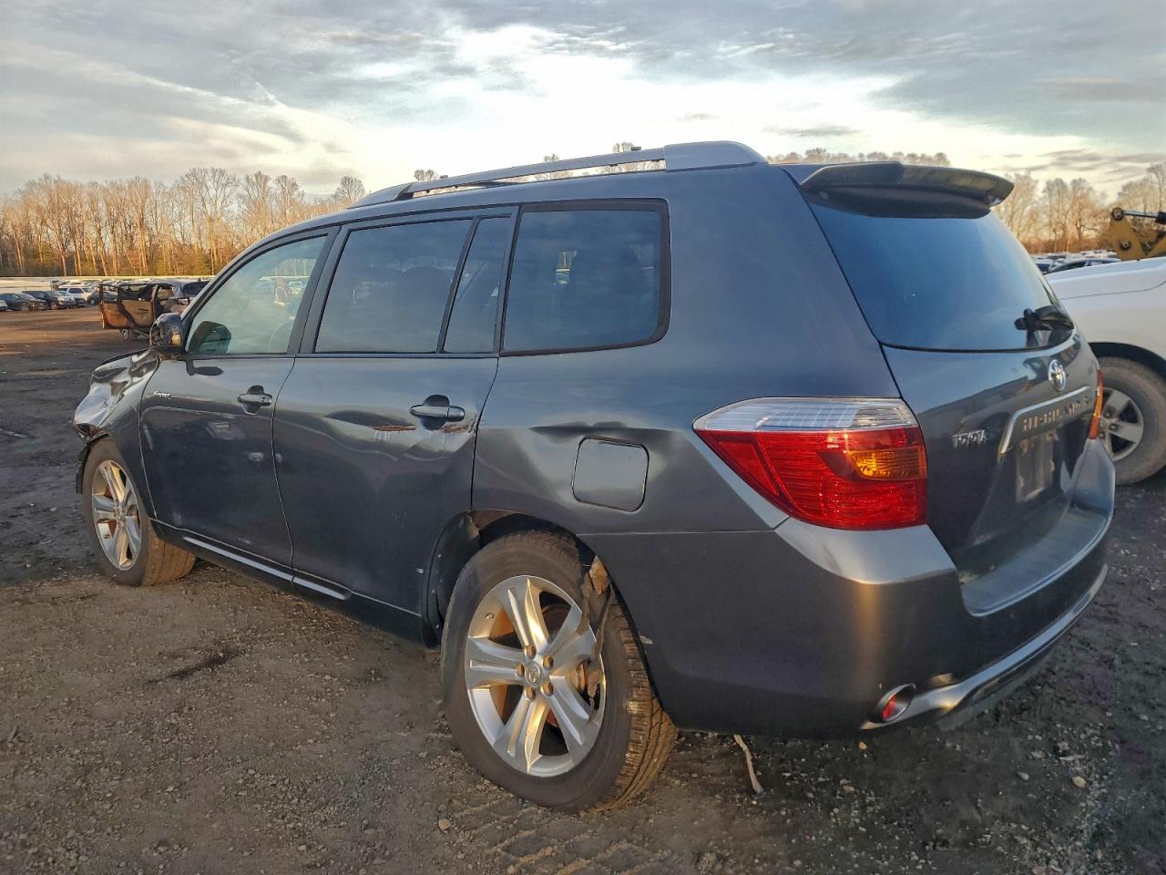 2008 TOYOTA HIGHLANDER SPORT photo 2