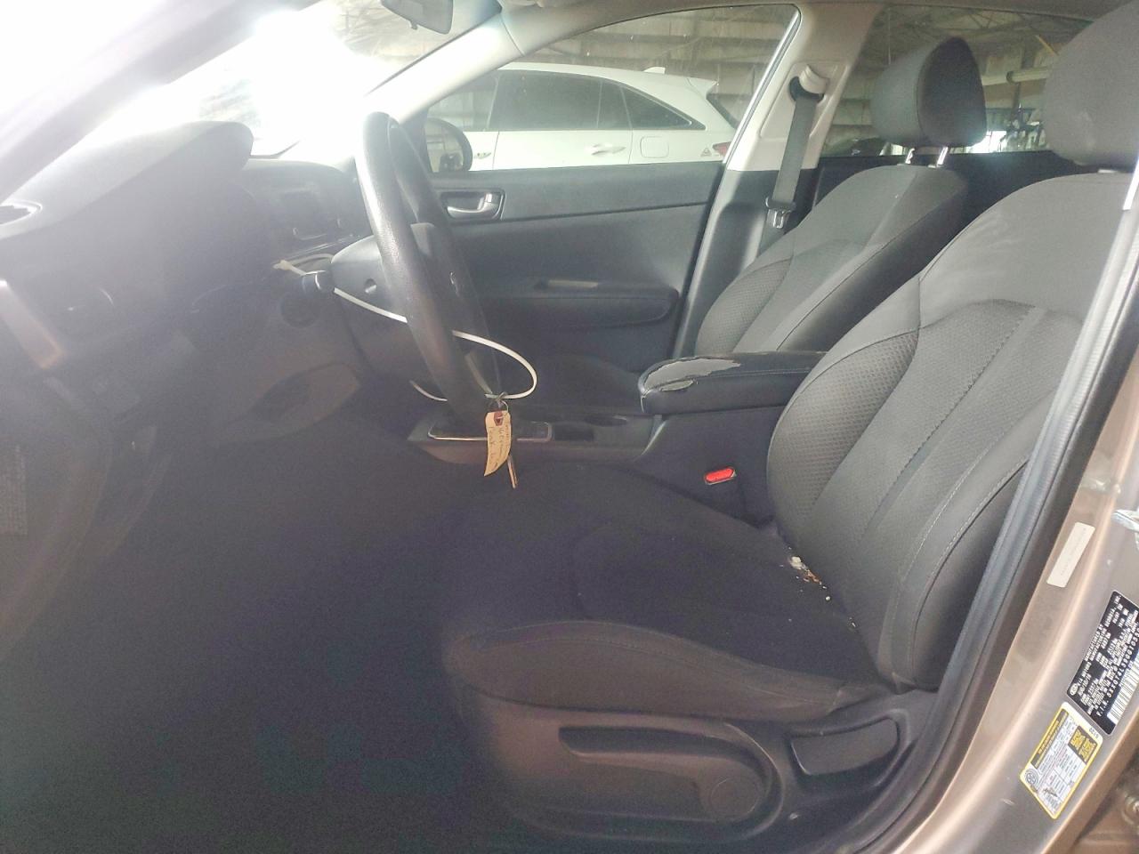 2016 KIA OPTIMA LX photo 7