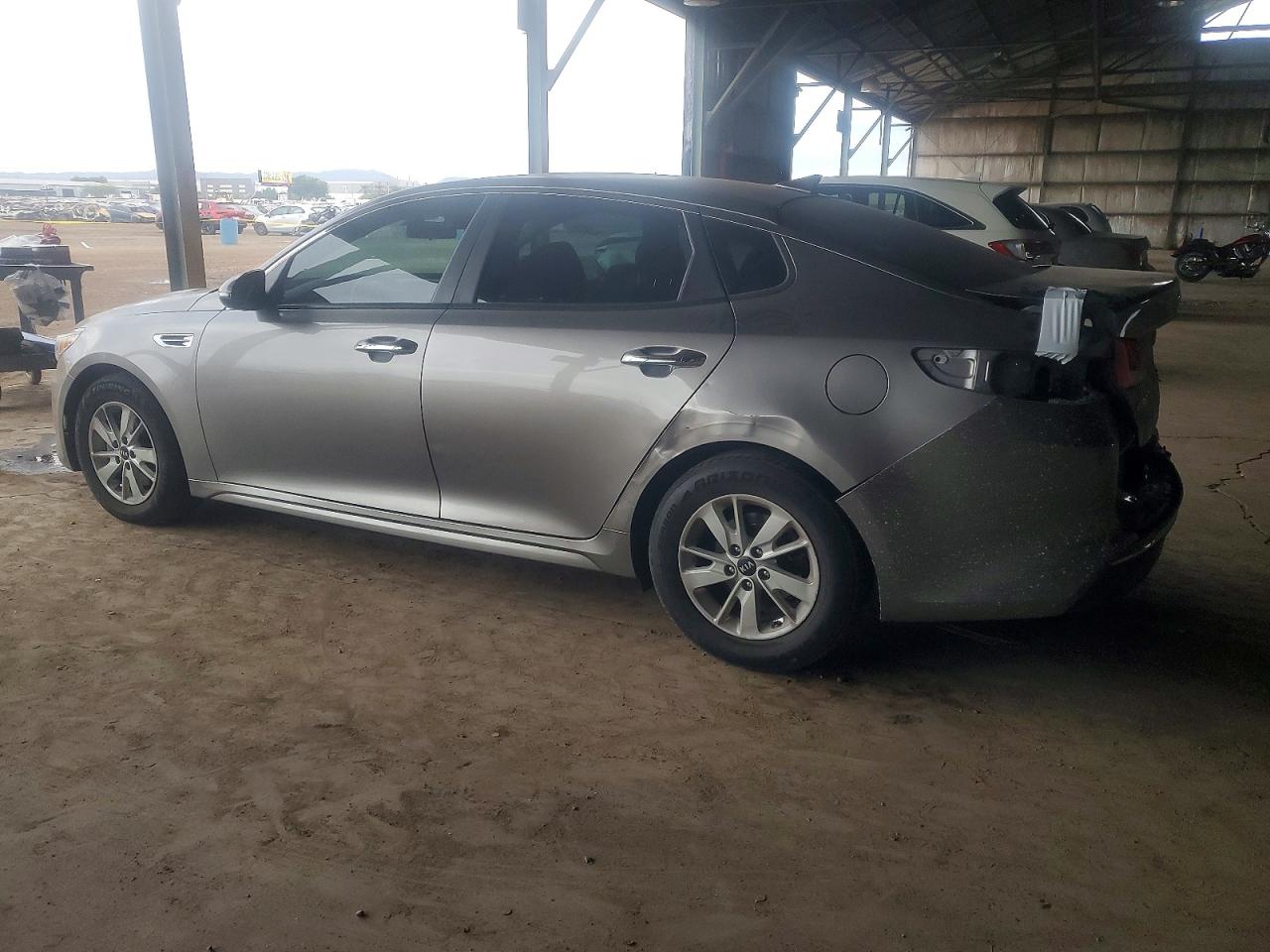 2016 KIA OPTIMA LX photo 2