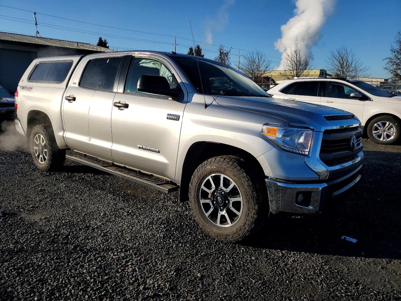 2014 TOYOTA TUNDRA CREWMAX SR5 photo 4