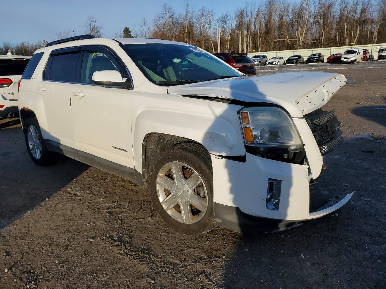 2012 GMC TERRAIN SLE photo 4
