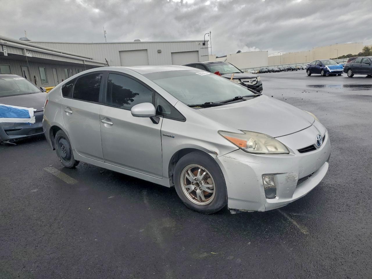 2010 TOYOTA PRIUS photo 7