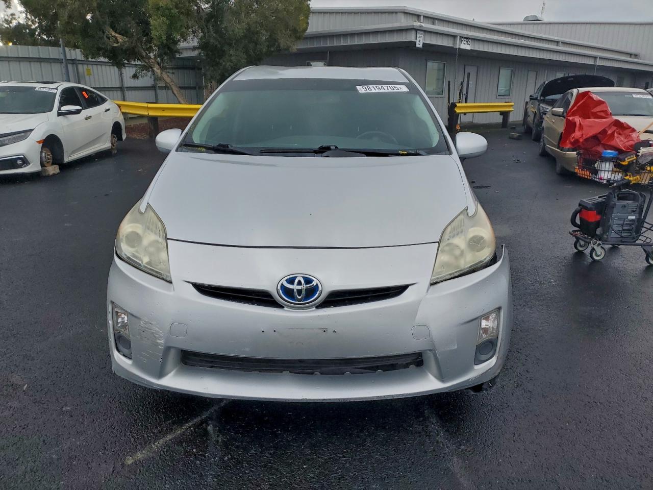 2010 TOYOTA PRIUS photo 9