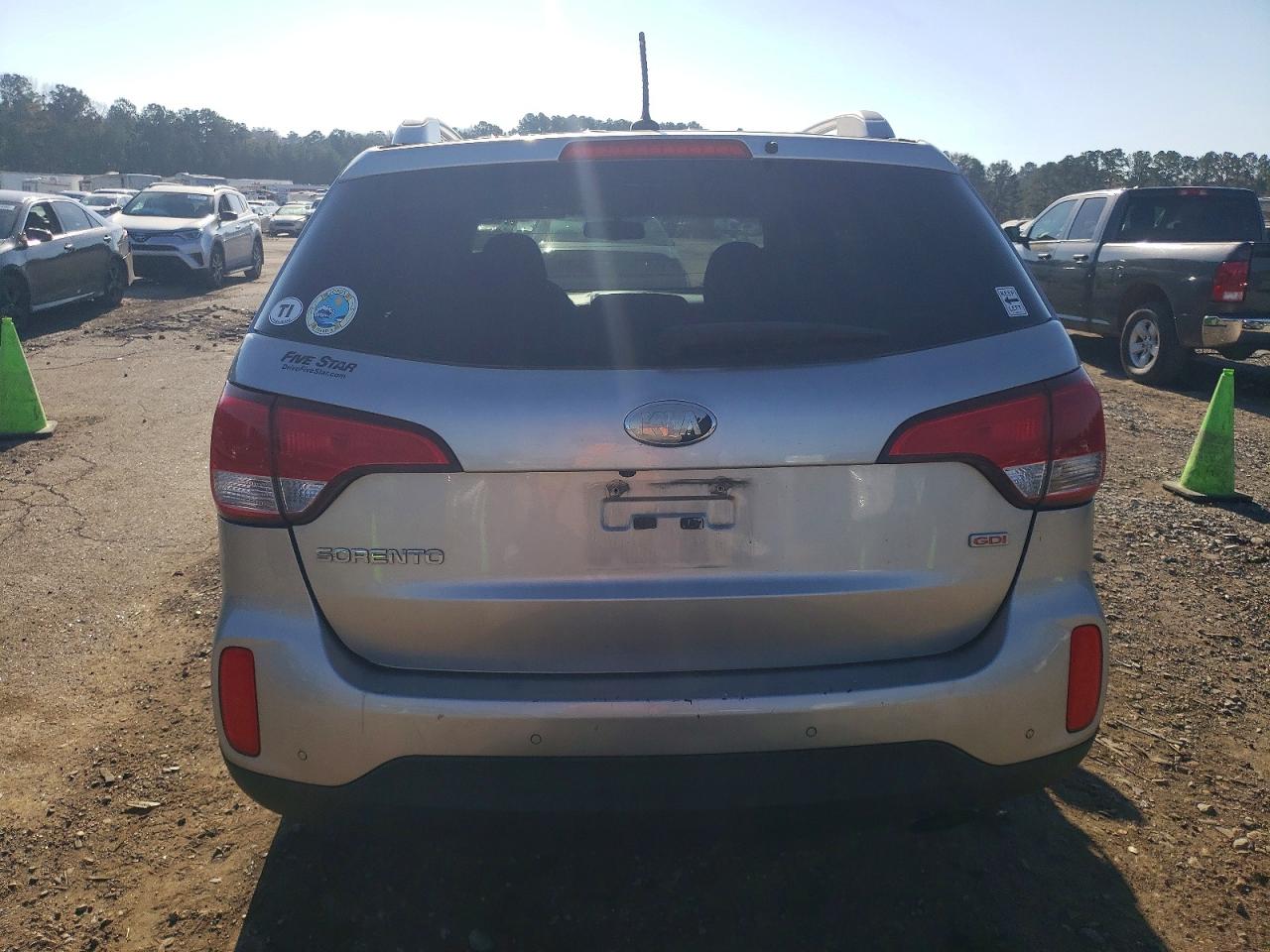 2015 KIA SORENTO LX photo 21