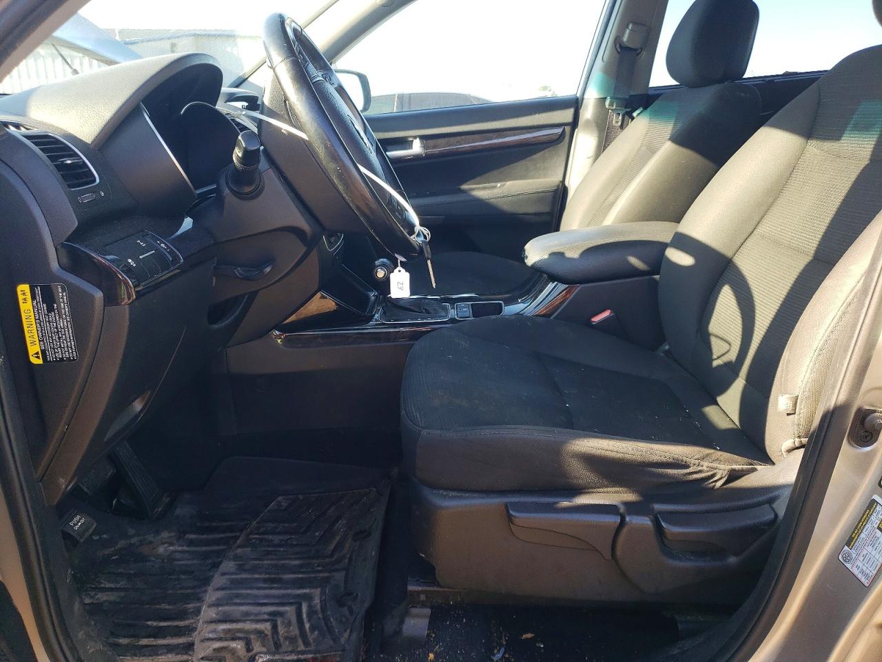 2015 KIA SORENTO LX photo 25