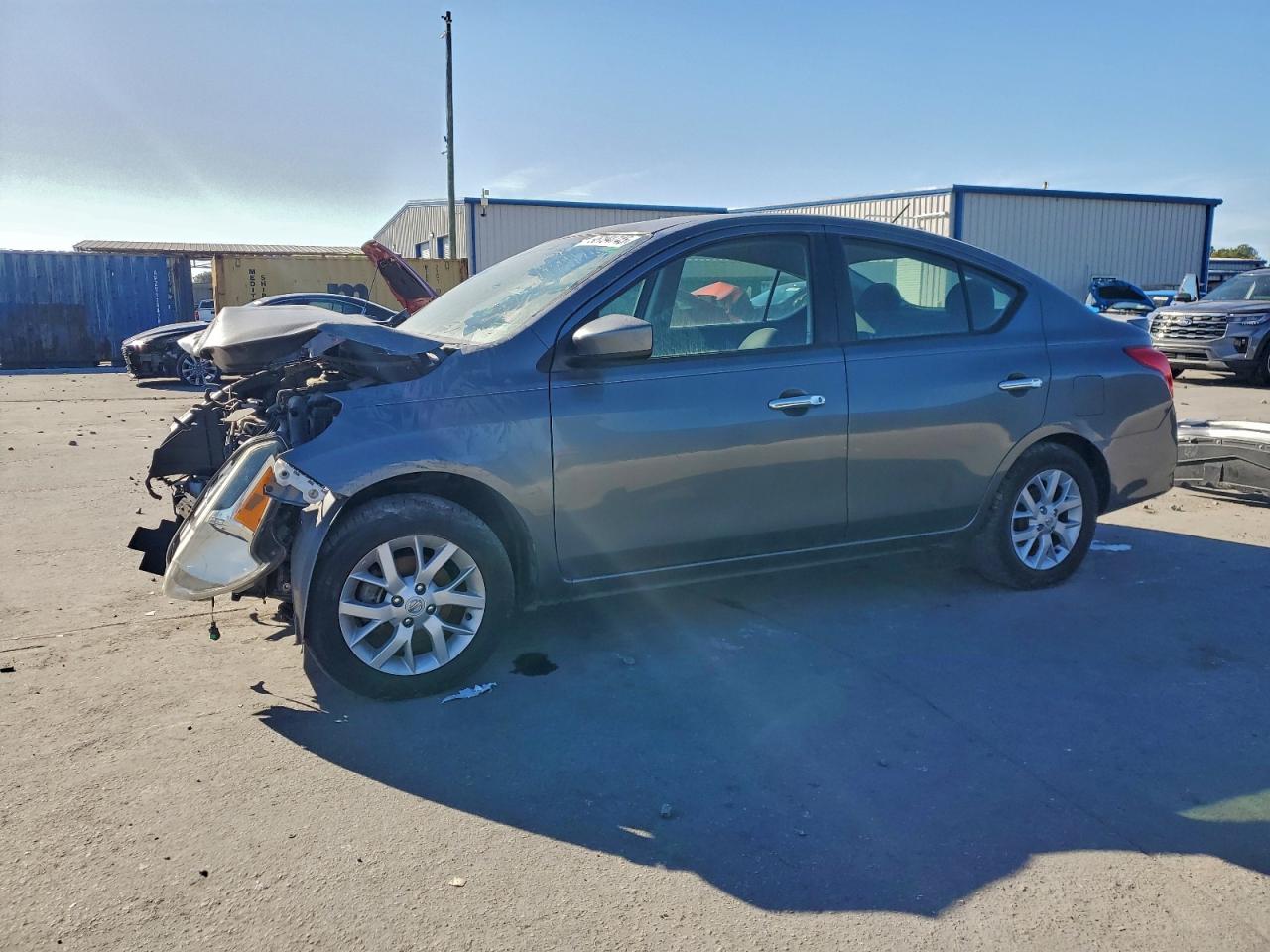 2018 NISSAN VERSA