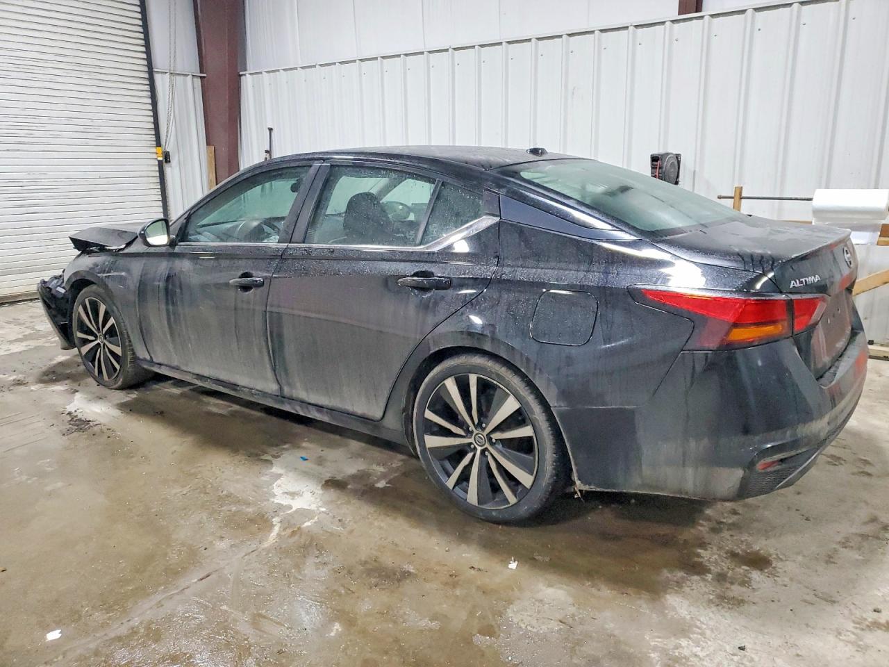 2019 NISSAN ALTIMA SR photo 2