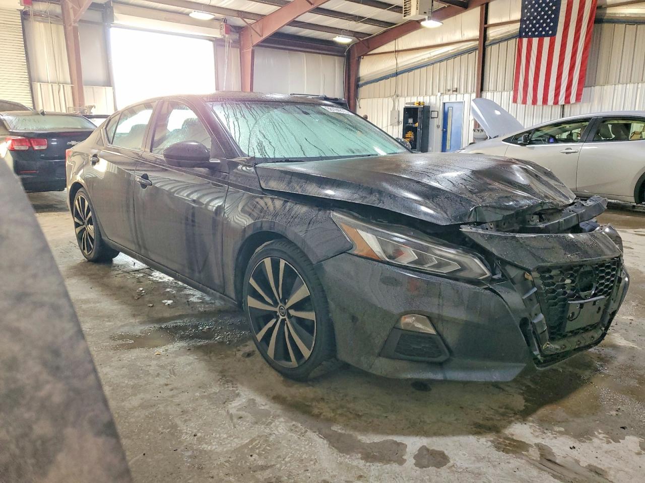 2019 NISSAN ALTIMA SR photo 4