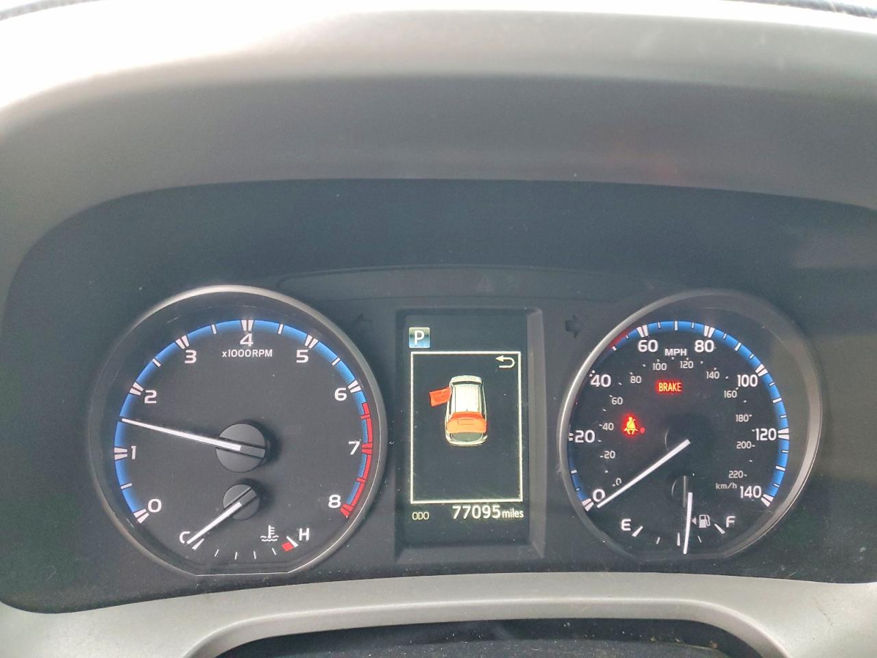 2017 TOYOTA RAV4 XLE photo 9