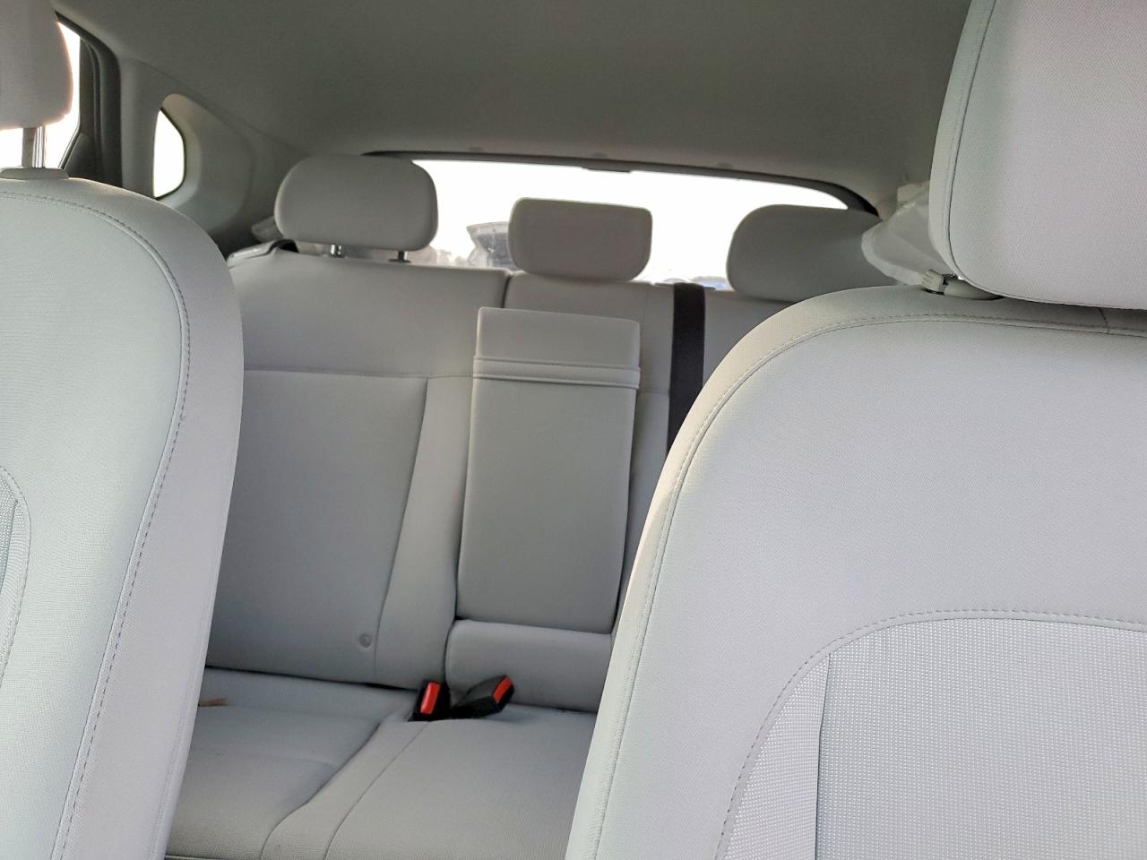 2025 HYUNDAI KONA SEL photo 10