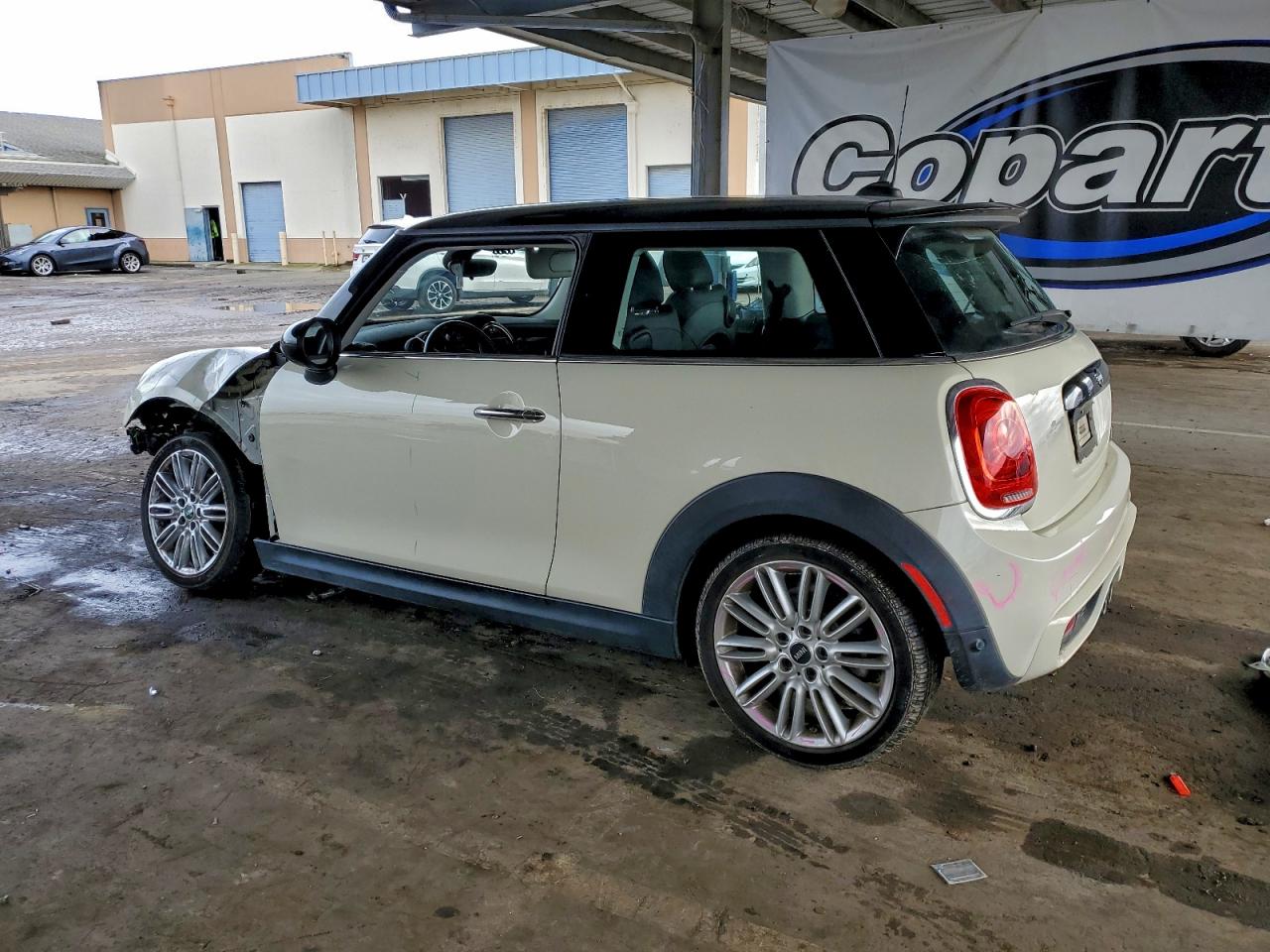 2019 MINI COOPER S photo 3