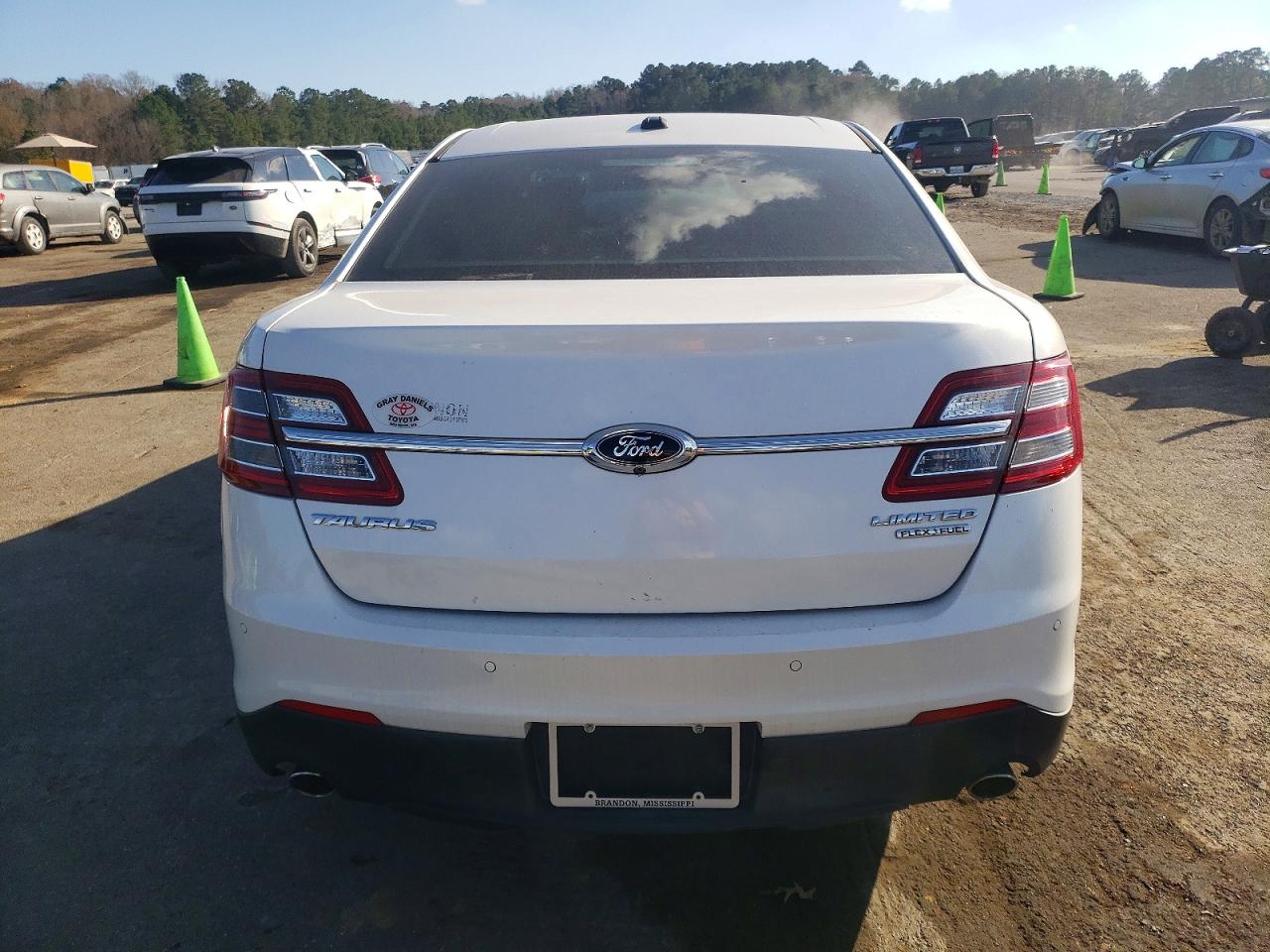 2014 FORD TAURUS LIMITED photo 6
