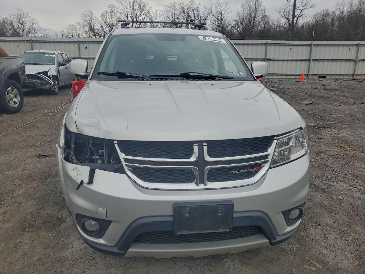 2014 DODGE JOURNEY SXT photo 5