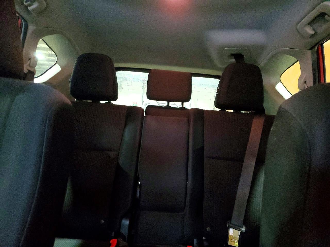 2015 TOYOTA RAV4 LE photo 10