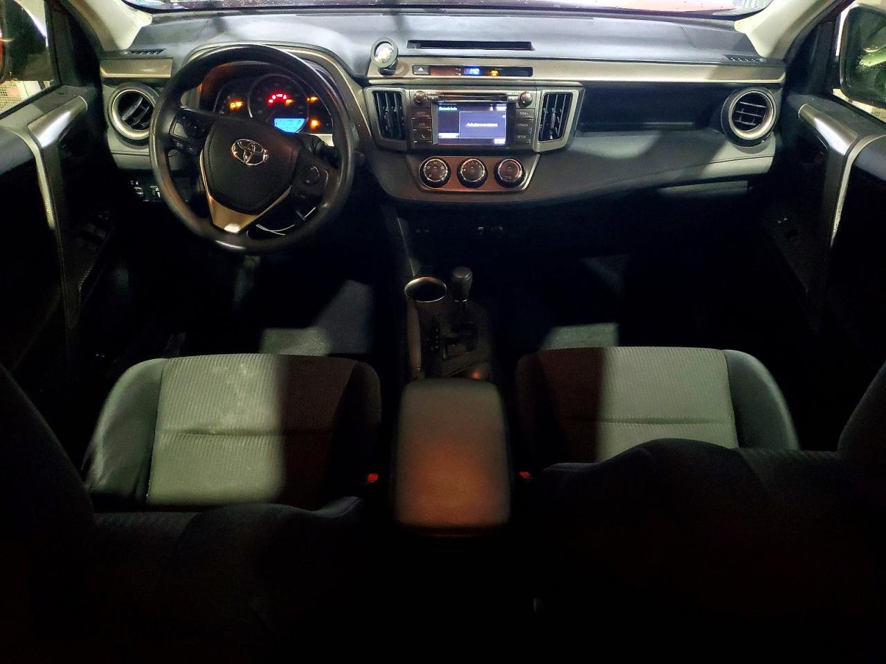 2015 TOYOTA RAV4 LE photo 8
